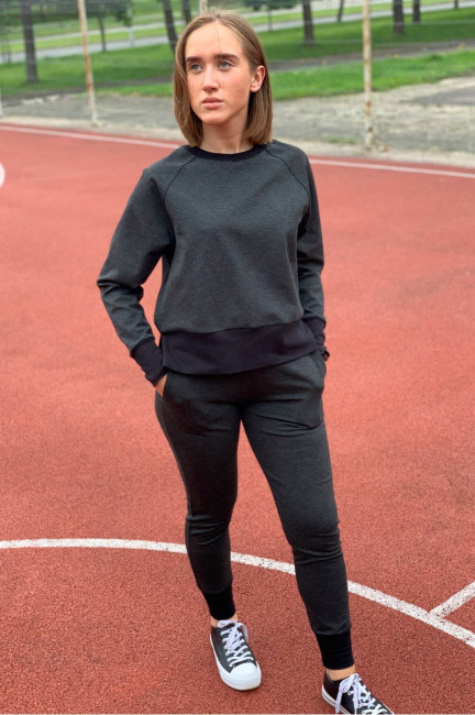 Women jumper